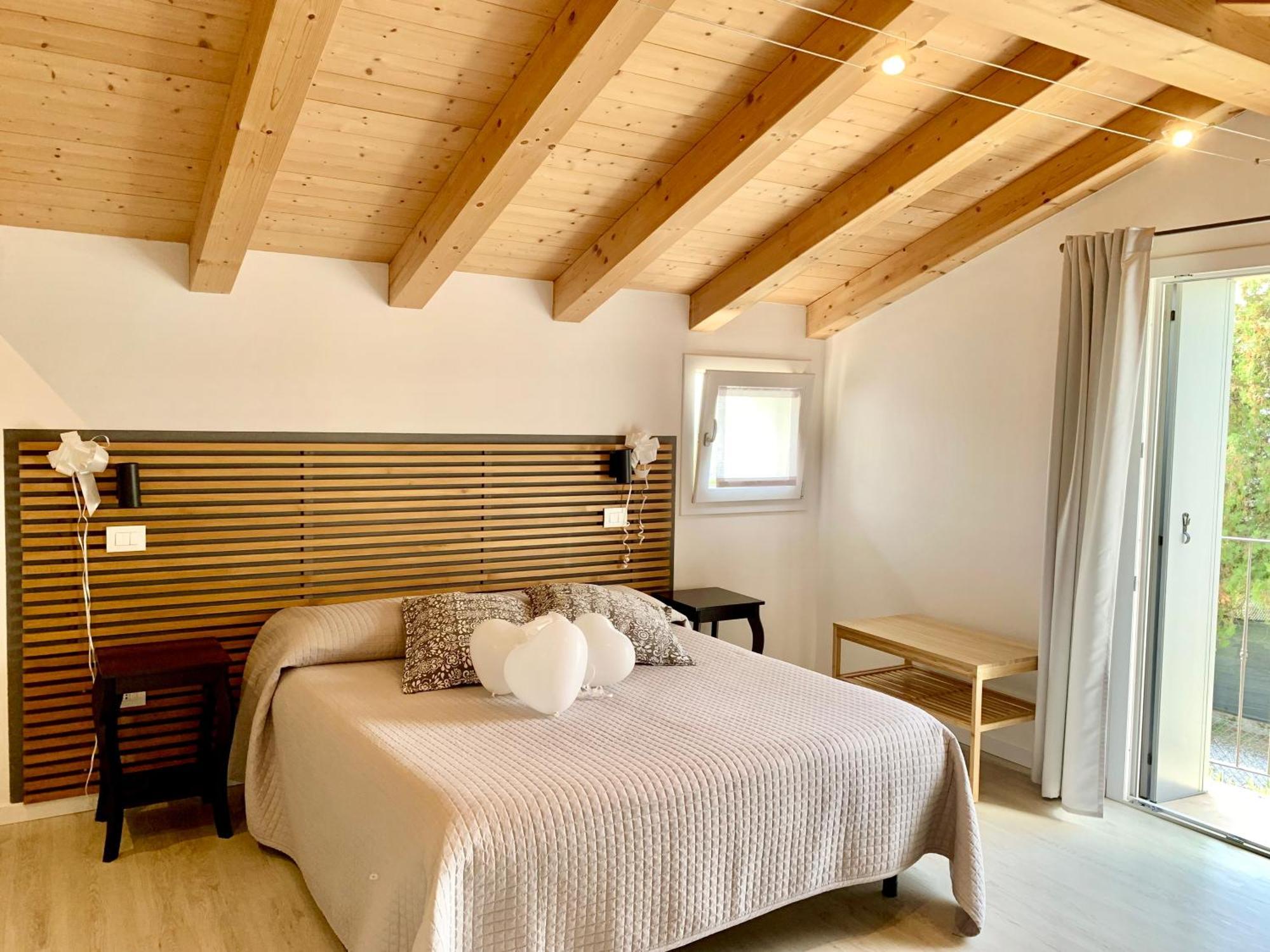 Villavecchia Castegnero Room photo